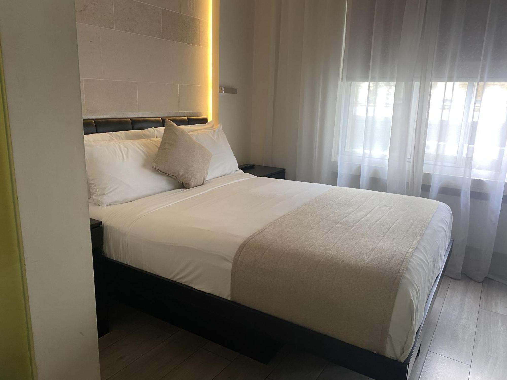 Nox - Kensington 4*